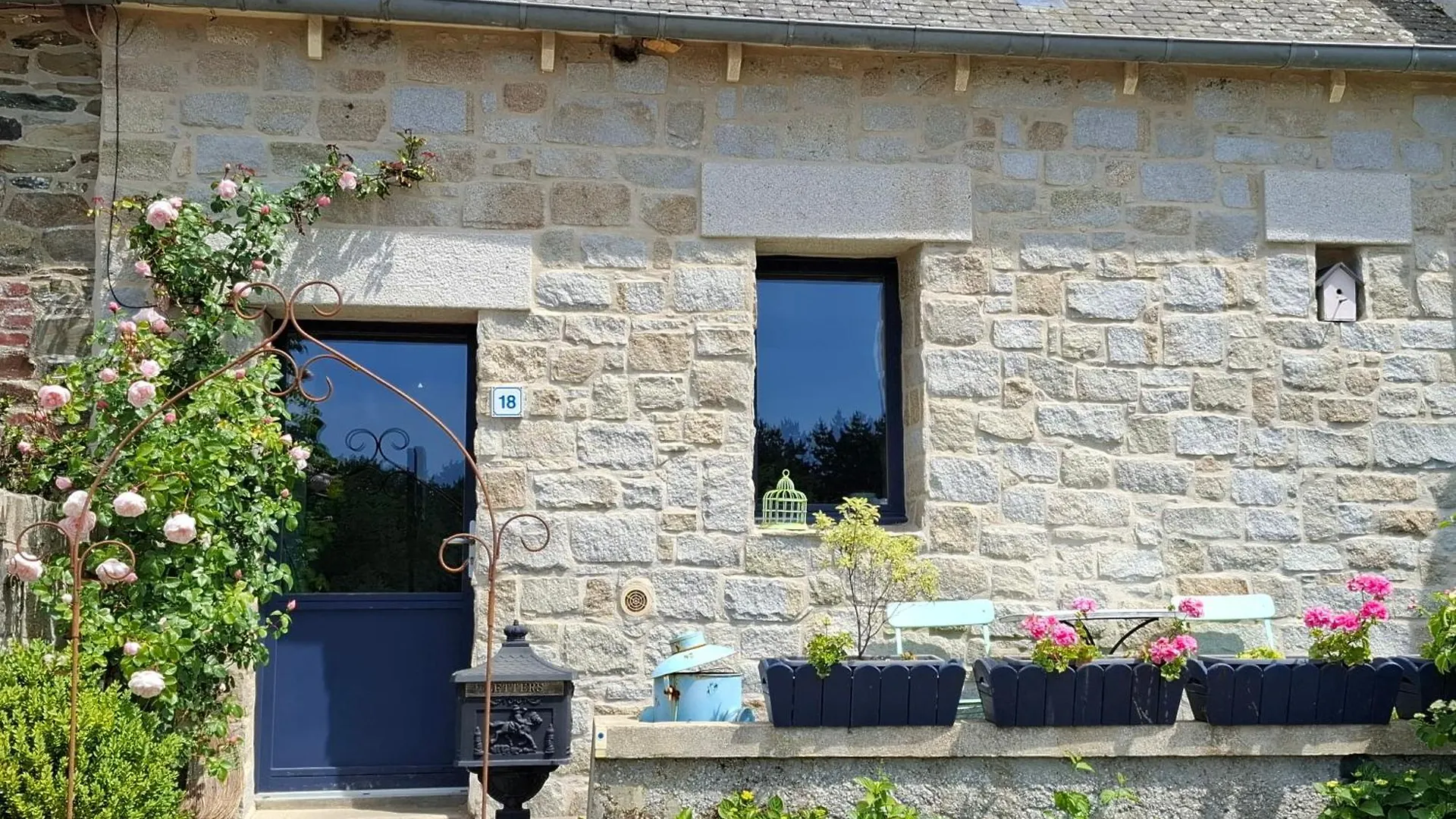 Pouldouran La Petite Maison De L'Estuaire 0*,  צרפת